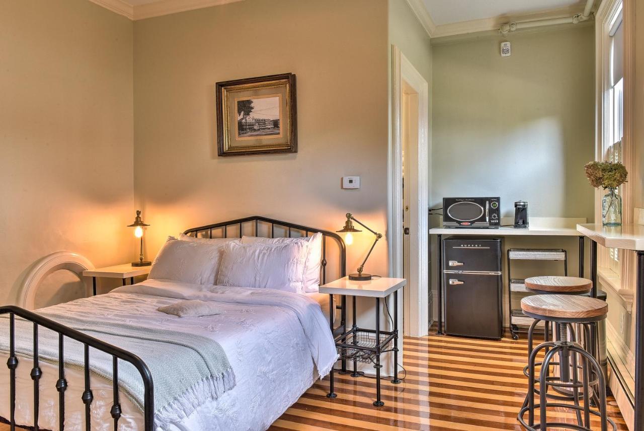Hotel The Burrell House Keene Exterior foto